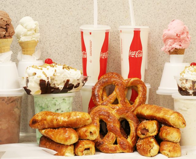 King's Pretzels/Ice Cream